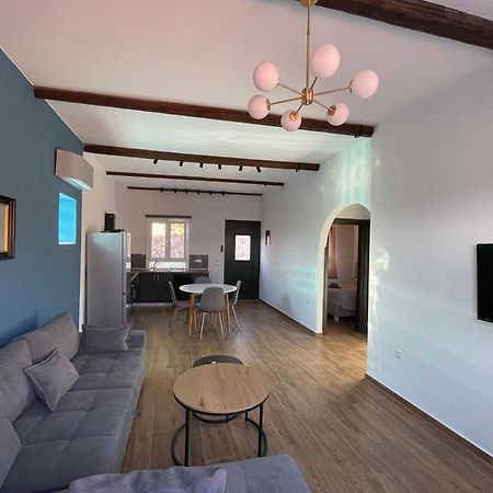 Q Apartments Molyvos ミシナ エクステリア 写真