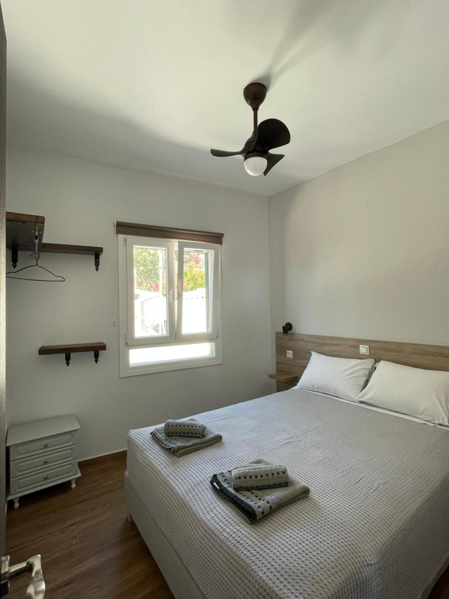 Q Apartments Molyvos ミシナ エクステリア 写真