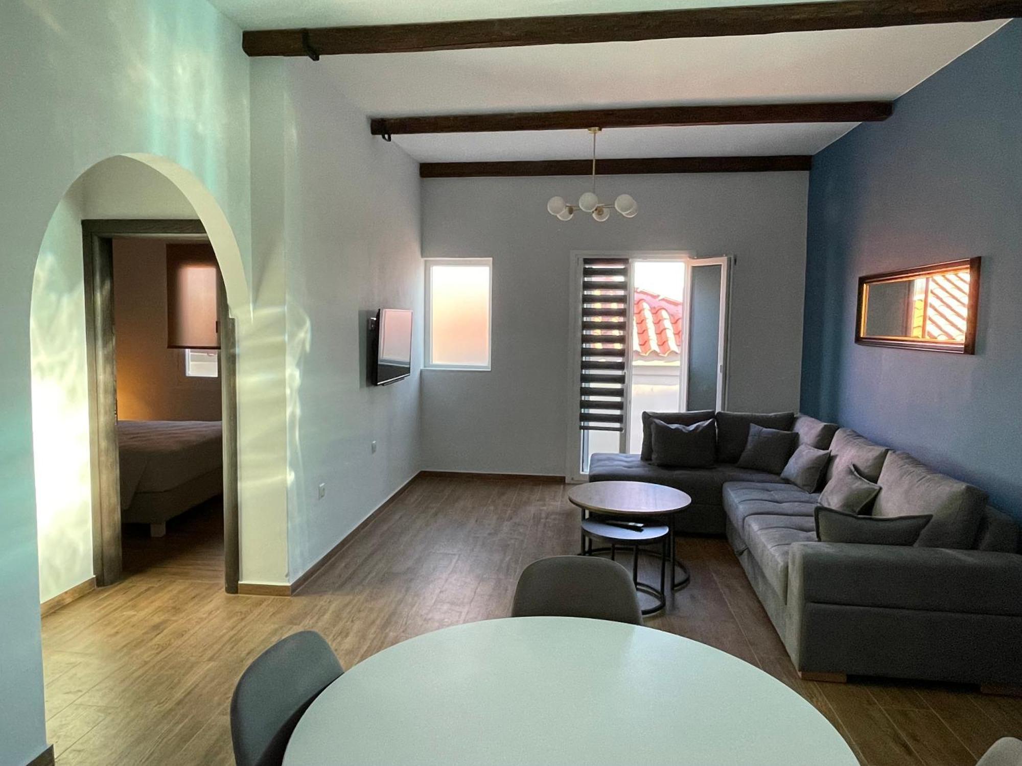 Q Apartments Molyvos ミシナ エクステリア 写真