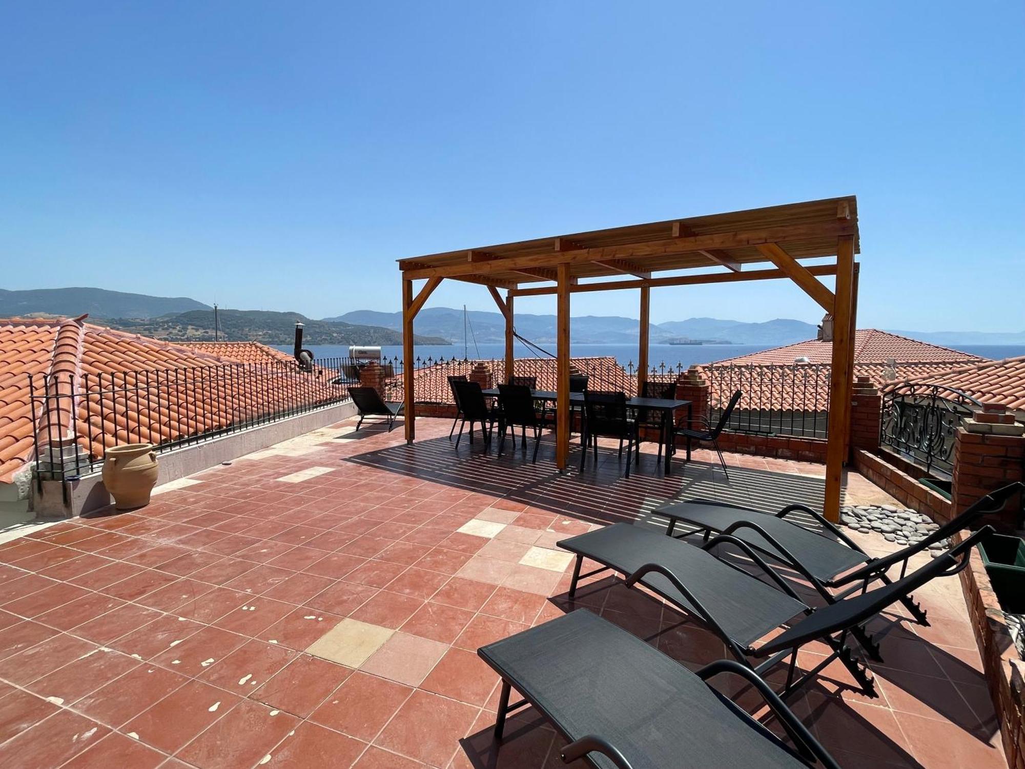 Q Apartments Molyvos ミシナ エクステリア 写真